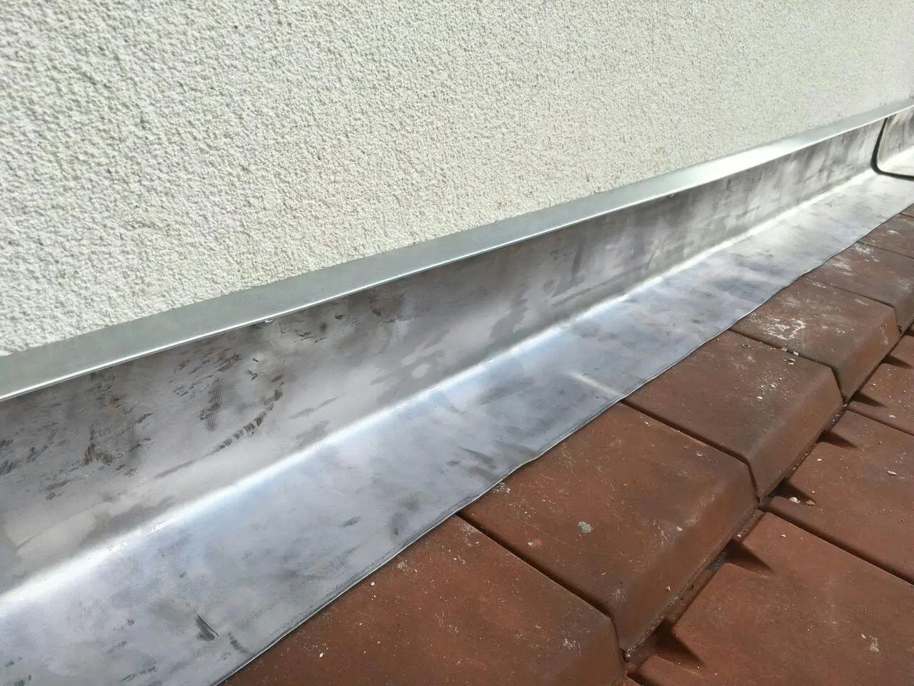 Bande de solin en zing